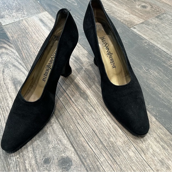 Vintage YSL Yves Saint Laurent Black Suede Spool Heels Pumps 8 narrow - Picture 1 of 11